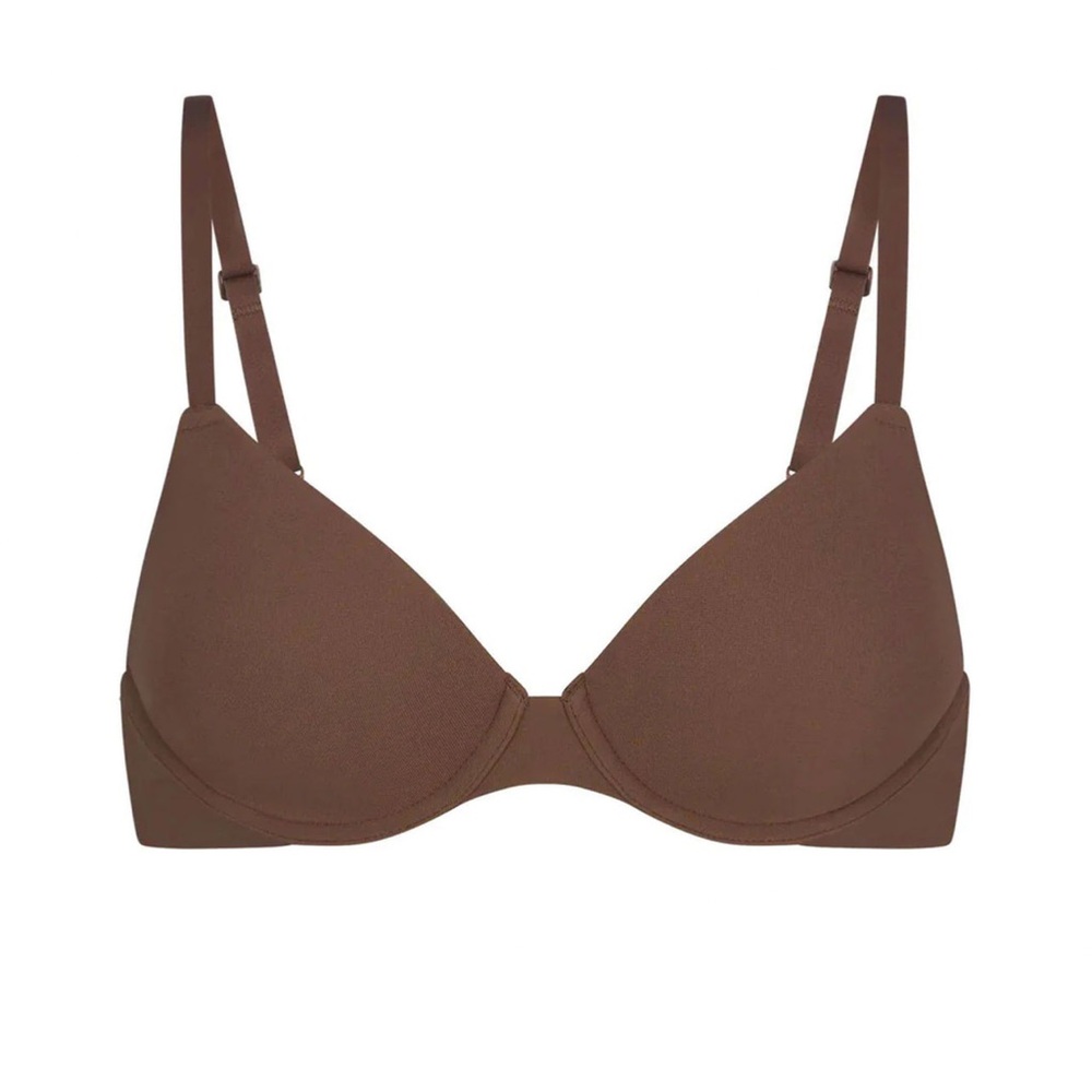 NWT SKIMS fits everybody t-shirt bra